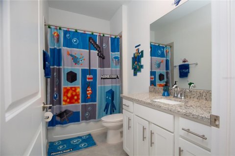 House in Bradenton, Florida 2 bedrooms, 145.3 sq.m. № 1885740 - photo 8
