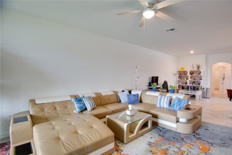 House in Bradenton, Florida 2 bedrooms, 145.3 sq.m. № 1885740 - photo 3