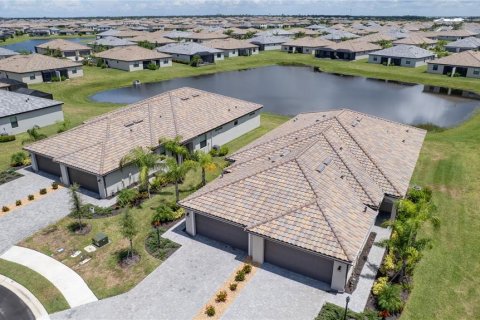 House in Bradenton, Florida 2 bedrooms, 145.3 sq.m. № 1885740 - photo 22