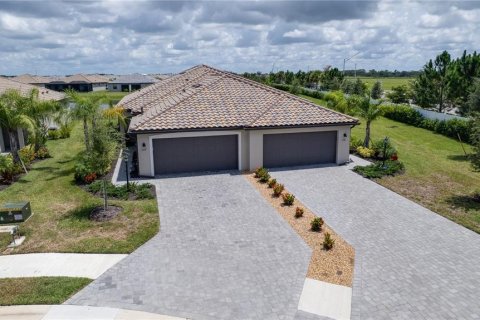 House in Bradenton, Florida 2 bedrooms, 145.3 sq.m. № 1885740 - photo 21