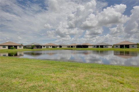 House in Bradenton, Florida 2 bedrooms, 145.3 sq.m. № 1885740 - photo 17