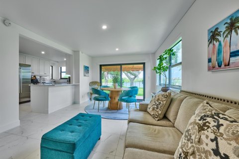 Copropriété à vendre à North Palm Beach, Floride: 2 chambres, 186.83 m2 № 2177527 - photo 10