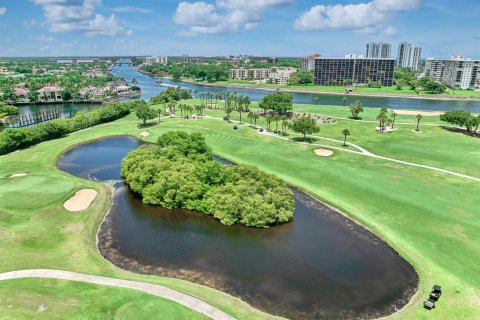 Condo in North Palm Beach, Florida, 2 bedrooms  № 2177527