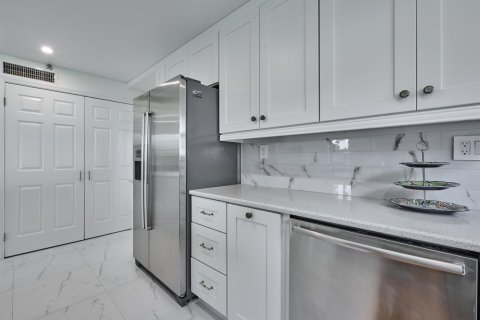 Copropriété à vendre à North Palm Beach, Floride: 2 chambres, 186.83 m2 № 2177527 - photo 24