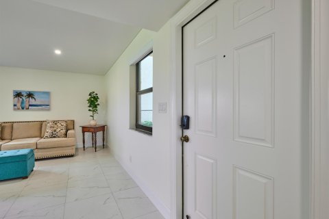 Copropriété à vendre à North Palm Beach, Floride: 2 chambres, 186.83 m2 № 2177527 - photo 8