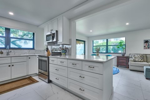 Copropriété à vendre à North Palm Beach, Floride: 2 chambres, 186.83 m2 № 2177527 - photo 18