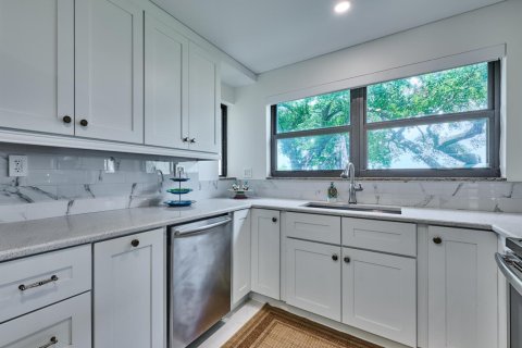 Copropriété à vendre à North Palm Beach, Floride: 2 chambres, 186.83 m2 № 2177527 - photo 20