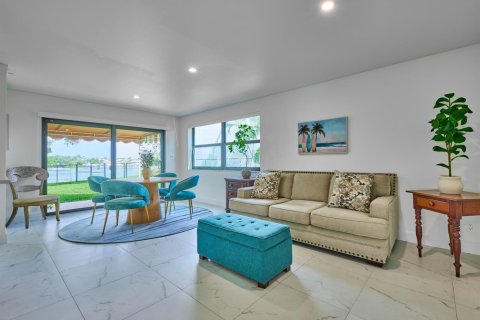 Copropriété à vendre à North Palm Beach, Floride: 2 chambres, 186.83 m2 № 2177527 - photo 9