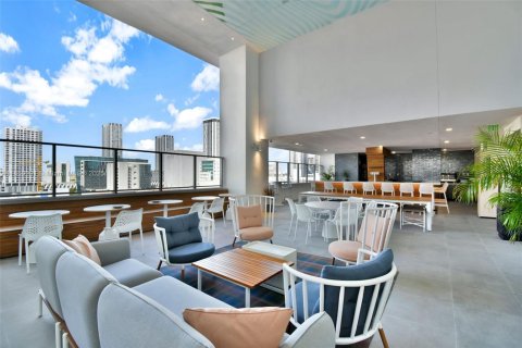 Hôtel, hôtellerie à vendre à Miami, Floride: 1 chambre, 51 m2 № 1857338 - photo 19