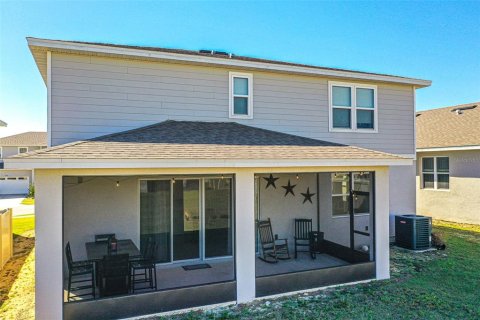 House in Davenport, Florida 5 bedrooms, 288.55 sq.m. № 2166458 - photo 21