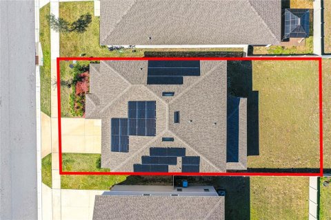 House in Davenport, Florida 5 bedrooms, 288.55 sq.m. № 2166458 - photo 24