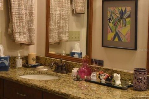 Condo in Clearwater, Florida, 3 bedrooms  № 2284850 - photo 16