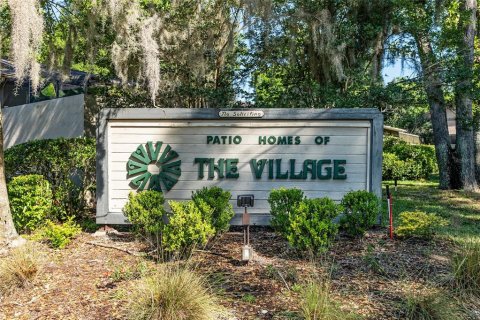 Townhouse in Ocala, Florida 2 bedrooms, 107.95 sq.m. № 2199401 - photo 2