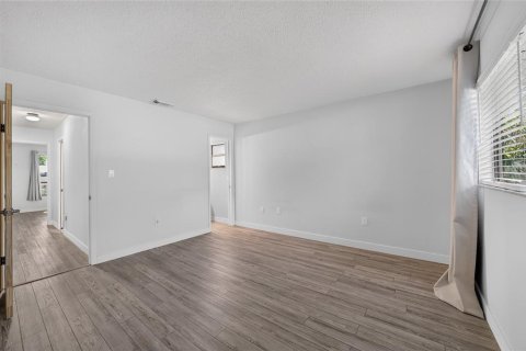 Townhouse in Ocala, Florida 2 bedrooms, 107.95 sq.m. № 2199401 - photo 26