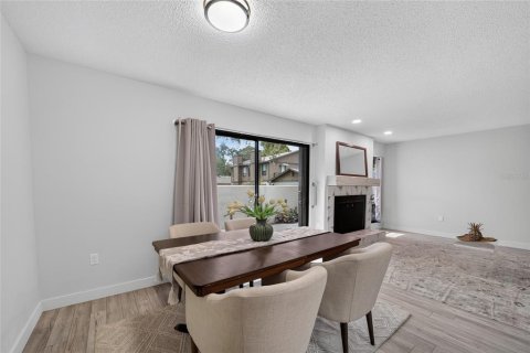 Townhouse in Ocala, Florida 2 bedrooms, 107.95 sq.m. № 2199401 - photo 13