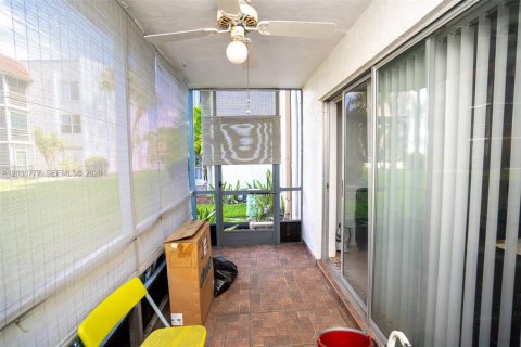 Copropriété à louer à Lauderhill, Floride: 2 chambres, 83.98 m2 № 2183596 - photo 24