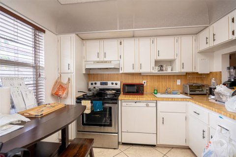 Condo à Lauderhill, Floride, 2 chambres  № 2183596