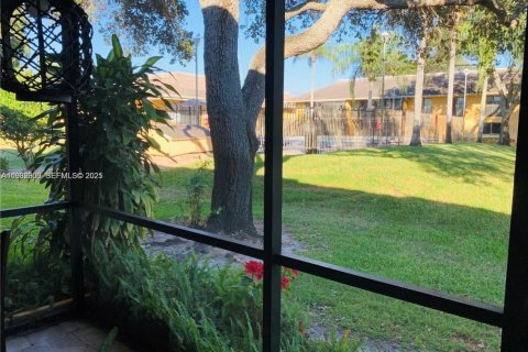 Apartamento en alquiler en Hollywood, Florida, 2 dormitorios, 82.13 m2 № 1993147 - foto 15