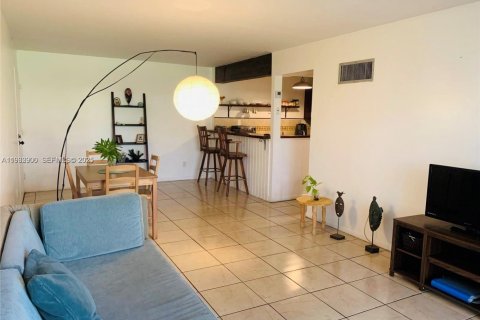 Apartamento en alquiler en Hollywood, Florida, 2 dormitorios, 82.13 m2 № 1993147 - foto 5