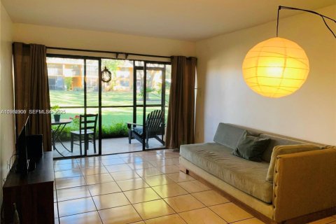 Apartamento en alquiler en Hollywood, Florida, 2 dormitorios, 82.13 m2 № 1993147 - foto 4