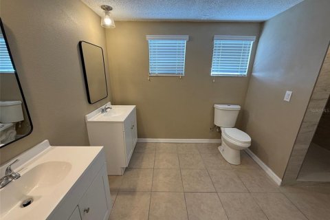 Casa en venta en Port Richey, Florida, 3 dormitorios, 163.23 m2 № 2102221 - foto 13