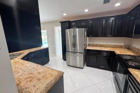 Villa ou maison à louer à Palm Harbor, Floride: 3 chambres, 190.82 m2 № 2405208 - photo 5