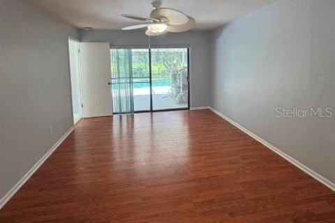 Villa ou maison à louer à Palm Harbor, Floride: 3 chambres, 190.82 m2 № 2405208 - photo 9