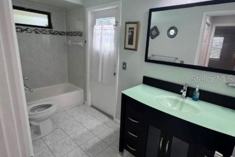 Villa ou maison à louer à Palm Harbor, Floride: 3 chambres, 190.82 m2 № 2405208 - photo 11