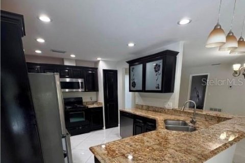 Villa ou maison à louer à Palm Harbor, Floride: 3 chambres, 190.82 m2 № 2405208 - photo 7