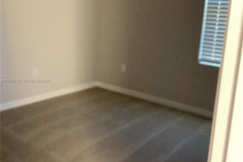 House in LaBelle, Florida 3 bedrooms № 1994664 - photo 8