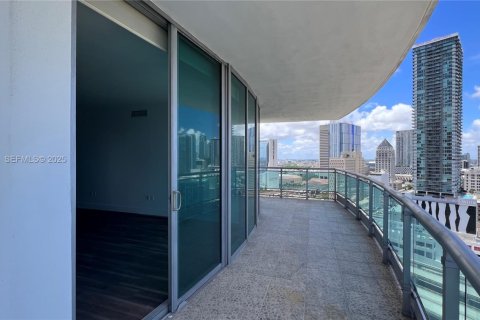 Купить кондоминиум в Майами, Флорида 3 спальни, 128.67м2, № 2035148 - фото 14