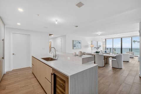 Copropriété à vendre à Pompano Beach, Floride: 3 chambres, 256.41 m2 № 2146168 - photo 8