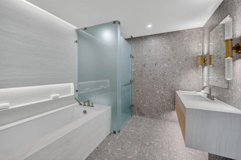 Copropriété à vendre à Pompano Beach, Floride: 3 chambres, 256.41 m2 № 2146168 - photo 25