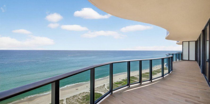Condo à Pompano Beach, Floride, 3 chambres № 2146168