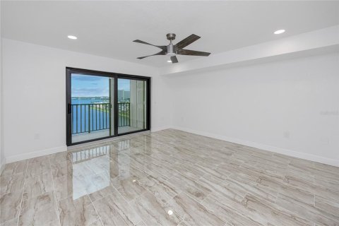 Condo in South Pasadena, Florida, 2 bedrooms  № 1851036 - photo 24