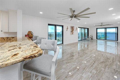 Condo in South Pasadena, Florida, 2 bedrooms  № 1851036 - photo 15
