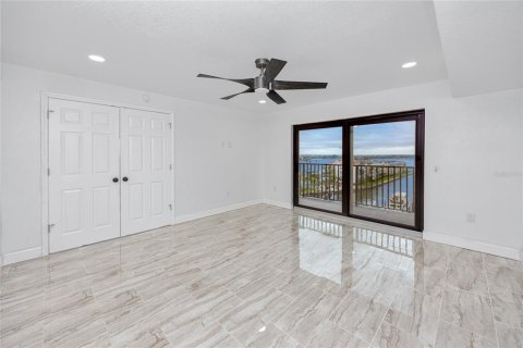 Condo in South Pasadena, Florida, 2 bedrooms  № 1851036 - photo 27