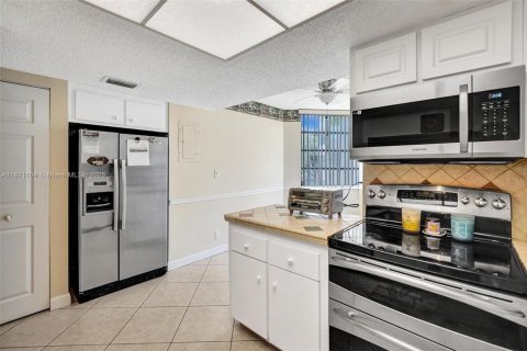 Condo in Davie, Florida, 3 bedrooms  № 1921876 - photo 26