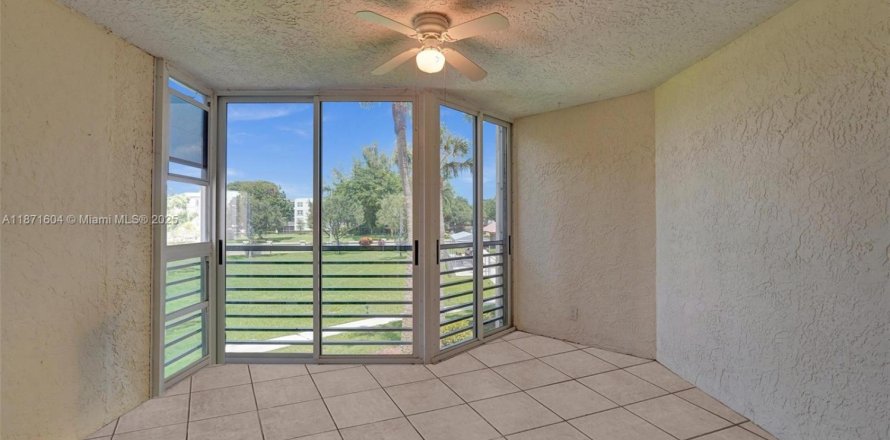 Condo in Davie, Florida, 3 bedrooms  № 1921876
