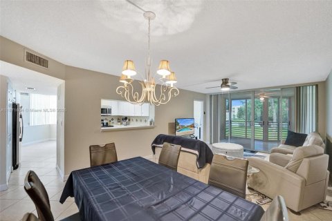 Condo in Davie, Florida, 3 bedrooms  № 1921876 - photo 13