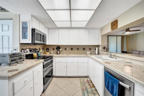 Condo in Davie, Florida, 3 bedrooms  № 1921876 - photo 25
