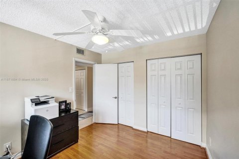 Condo in Davie, Florida, 3 bedrooms  № 1921876 - photo 7