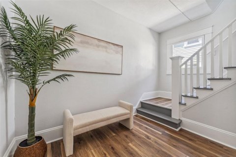 Casa en venta en Tampa, Florida, 6 dormitorios, 274.99 m2 № 2123490 - foto 21