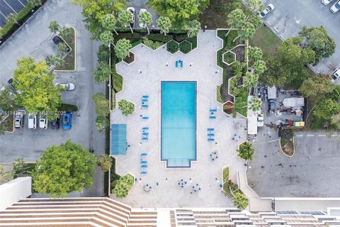 Copropriété à louer à Hallandale Beach, Floride: 2 chambres, 139.35 m2 № 2007347 - photo 24