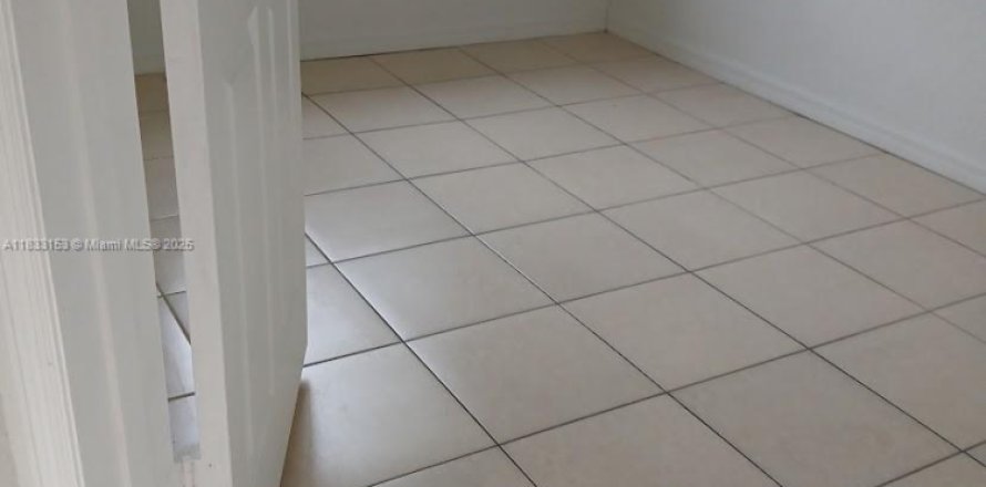 Touwnhouse à North Lauderdale, Floride 2 chambres, 130.53 m2 № 1814350
