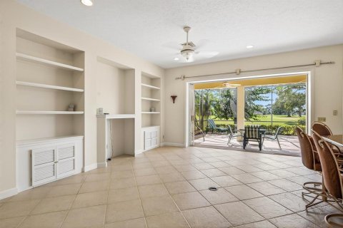 House in St. Lucie, Florida 3 bedrooms, 238.02 sq.m. № 2192915 - photo 13