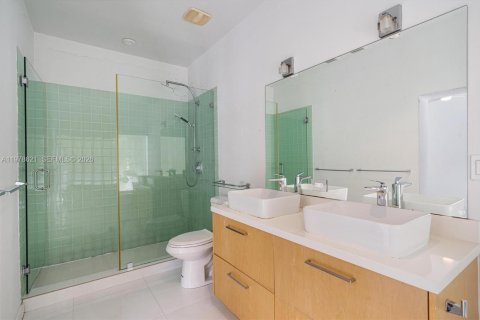 Casa en alquiler en South Miami, Florida, 4 dormitorios, 238.48 m2 № 2079148 - foto 9