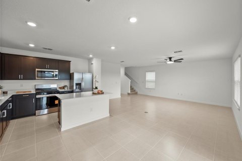 Villa ou maison à vendre à Zephyrhills, Floride: 5 chambres, 240.25 m2 № 2425707 - photo 10