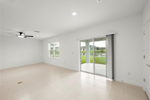 Villa ou maison à vendre à Zephyrhills, Floride: 5 chambres, 240.25 m2 № 2425707 - photo 18