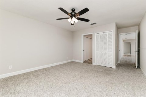 Condo in Lakeland, Florida, 2 bedrooms № 2410451 - photo 6